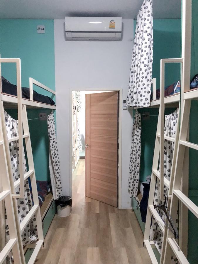 Green Home Hostel And Massage Bangkok Ngoại thất bức ảnh
